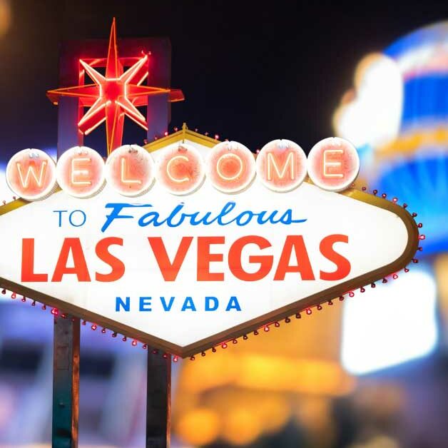 photo of the Las Vegas strip sign